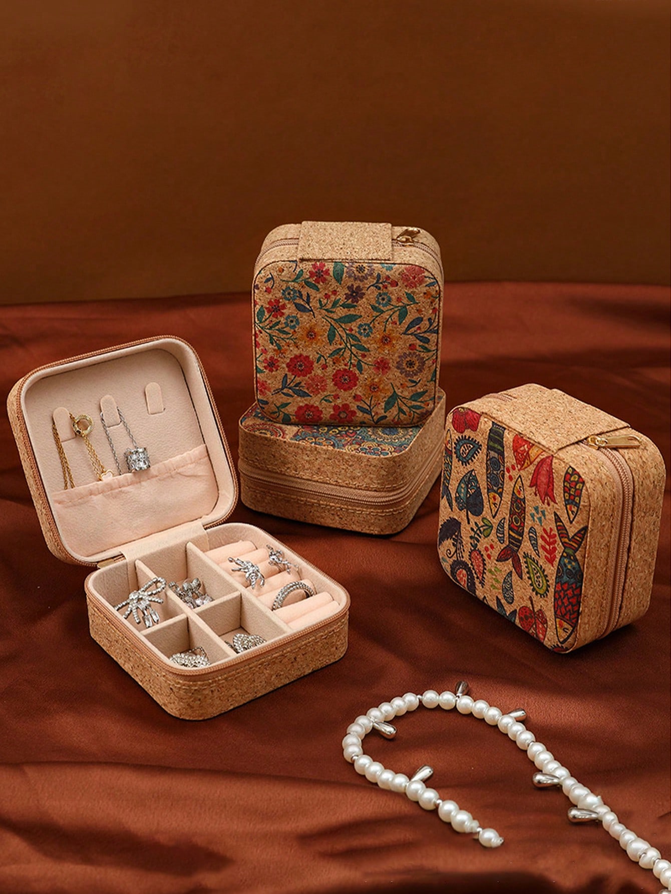 Accessories Travel Jewelry Box - Квадратный винтажный футляр для украшений в