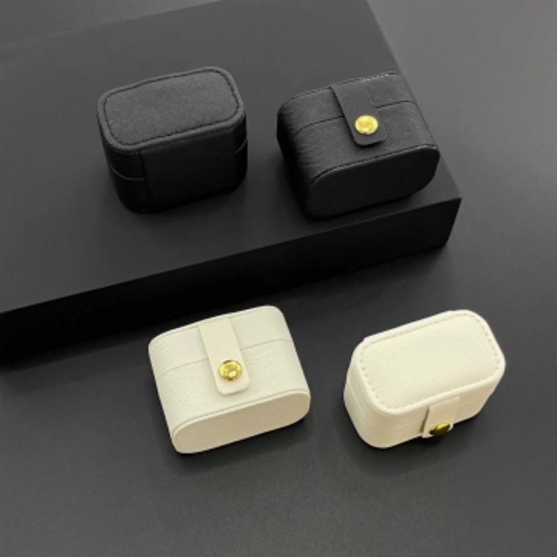 Accessories Travel Jewelry Box - Кожаный портативный футляр для украшений, настольный