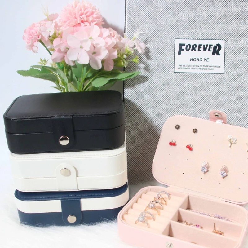 Accessories Travel Jewelry Box - Портативная шкатулка для украшений с несколькими