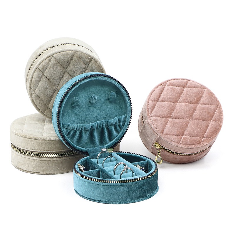 Круглая бархатная дорожная шка – обзор и цена Accessories Travel Jewelry Box