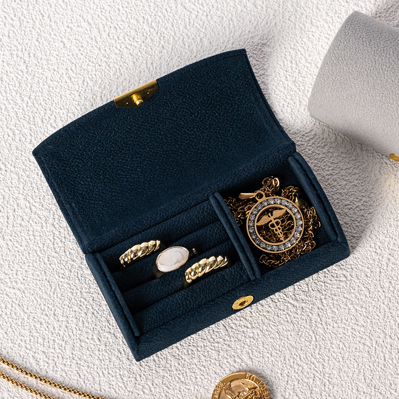 Портативная шкатулка для украш – обзор и цена Accessories Travel Jewelry Box