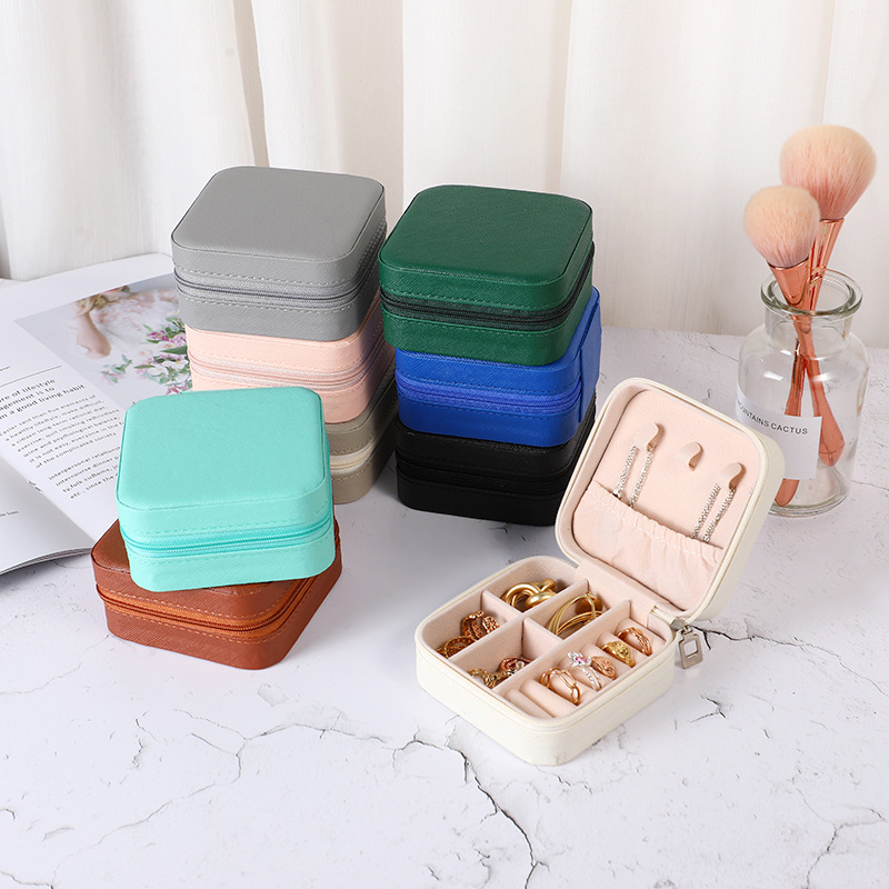 Портативная шкатулка для украш – обзор и цена Accessories Travel Jewelry Box